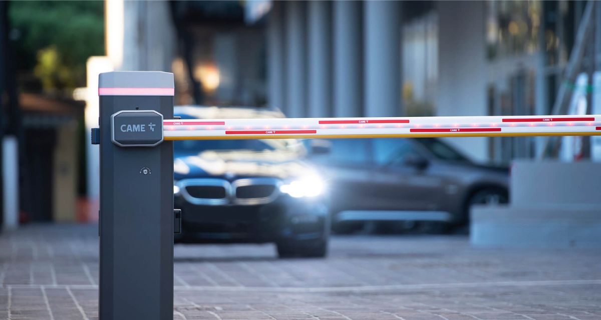 gate barrier gate barrier in Dubai