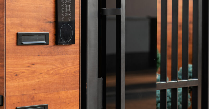 Intercom suppliers in Dubai providing audio, video, and IP intercom systems for secure access control