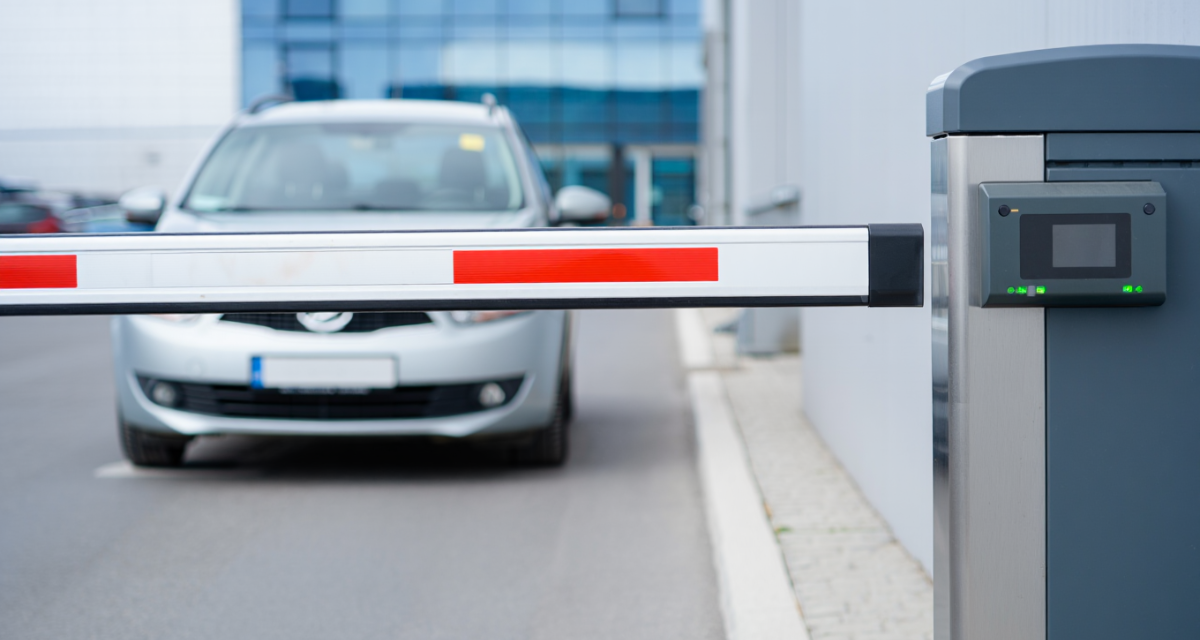 Remote-controlled gate barrier system enabling automated vehicle entry with wireless access – types of gate barrier systems in UAE